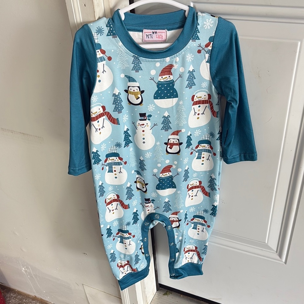 Petit Lem Blue and White Snowman Footies